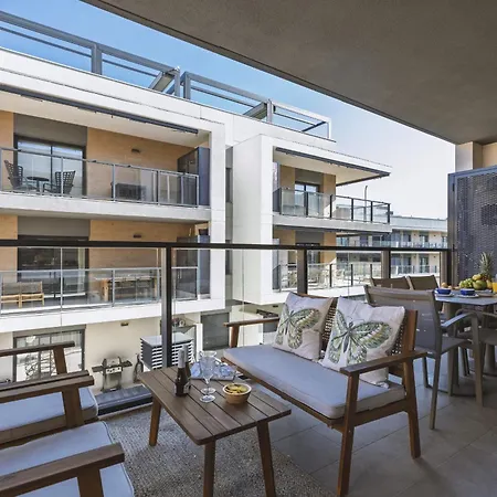 Nova Essential * Jávea